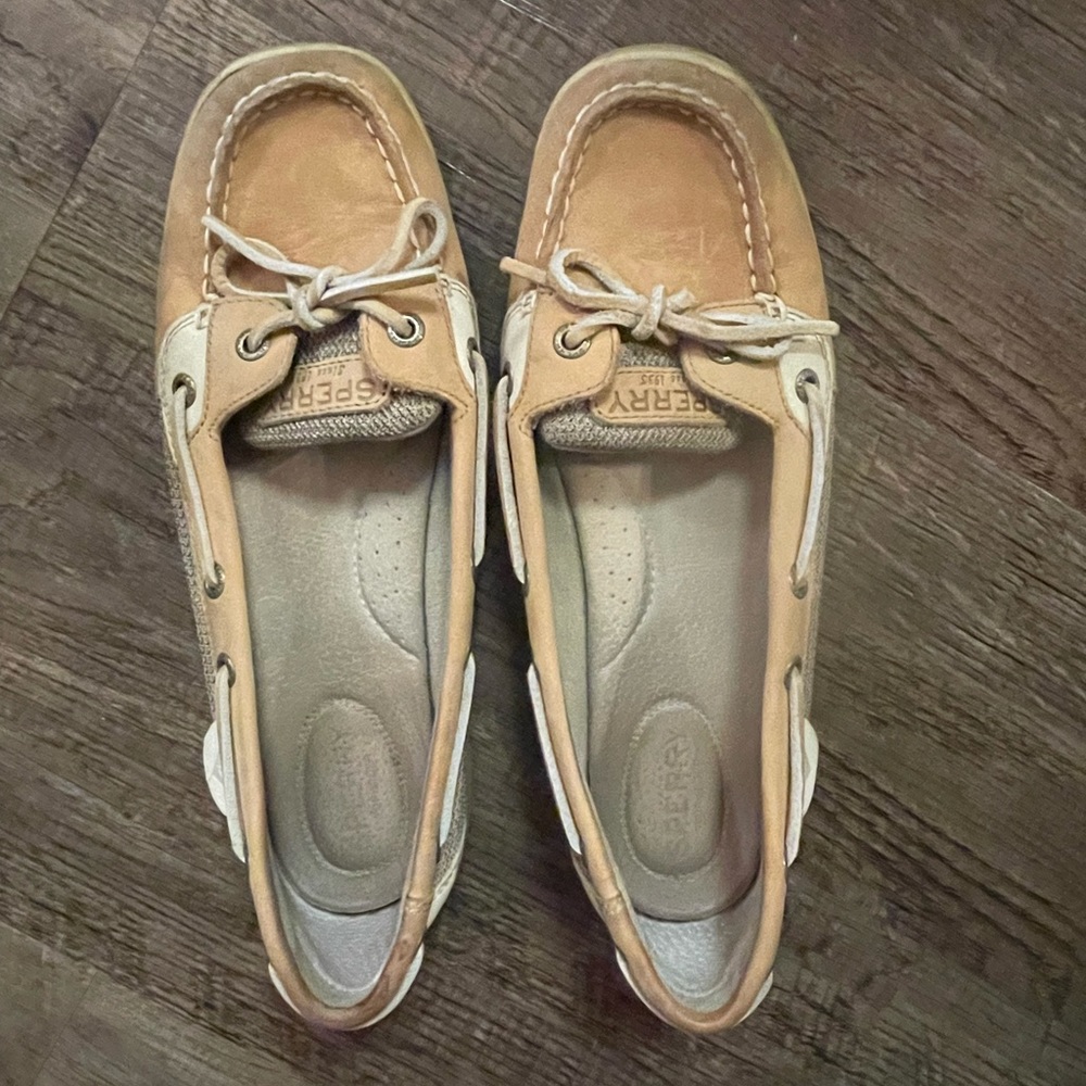 Sperry boat shoes